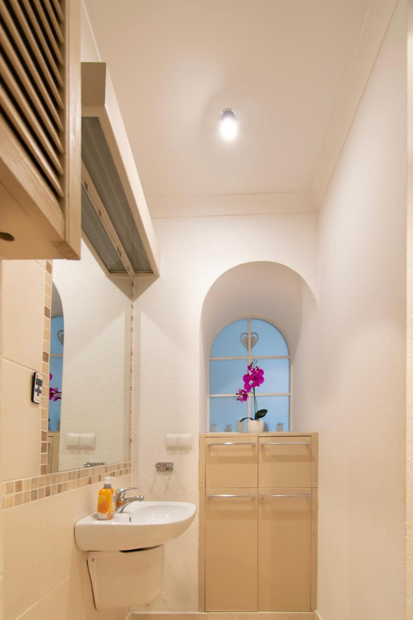 Stylish 2 Bedroom Apartment Morsztynowska Street Krasków Eksteriør bilde